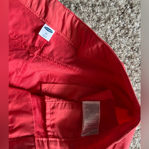 Old navy bright salmon colored chino button up shorts size 14 - Picture 3 of 3